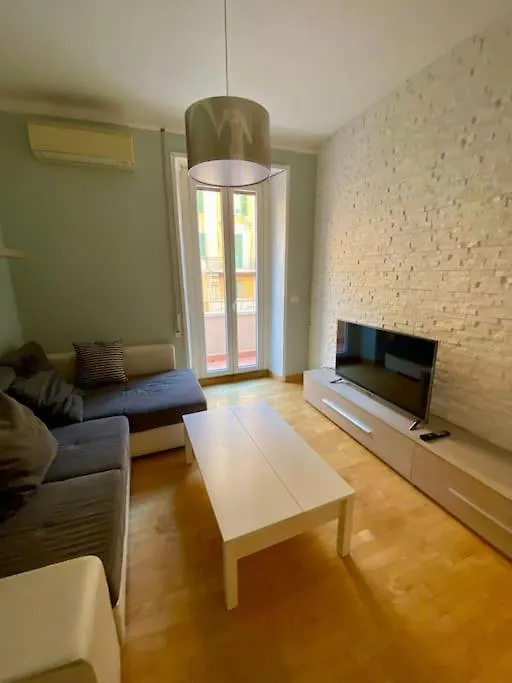 Lovely Apartment Near Metro A Re Di Roma Rome
