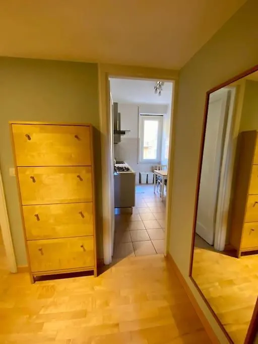 Lovely Apartment Near Metro A Re Di Roma