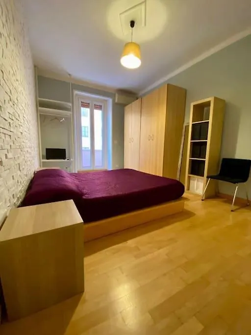 Lovely Apartment Near Metro A Re Di Roma